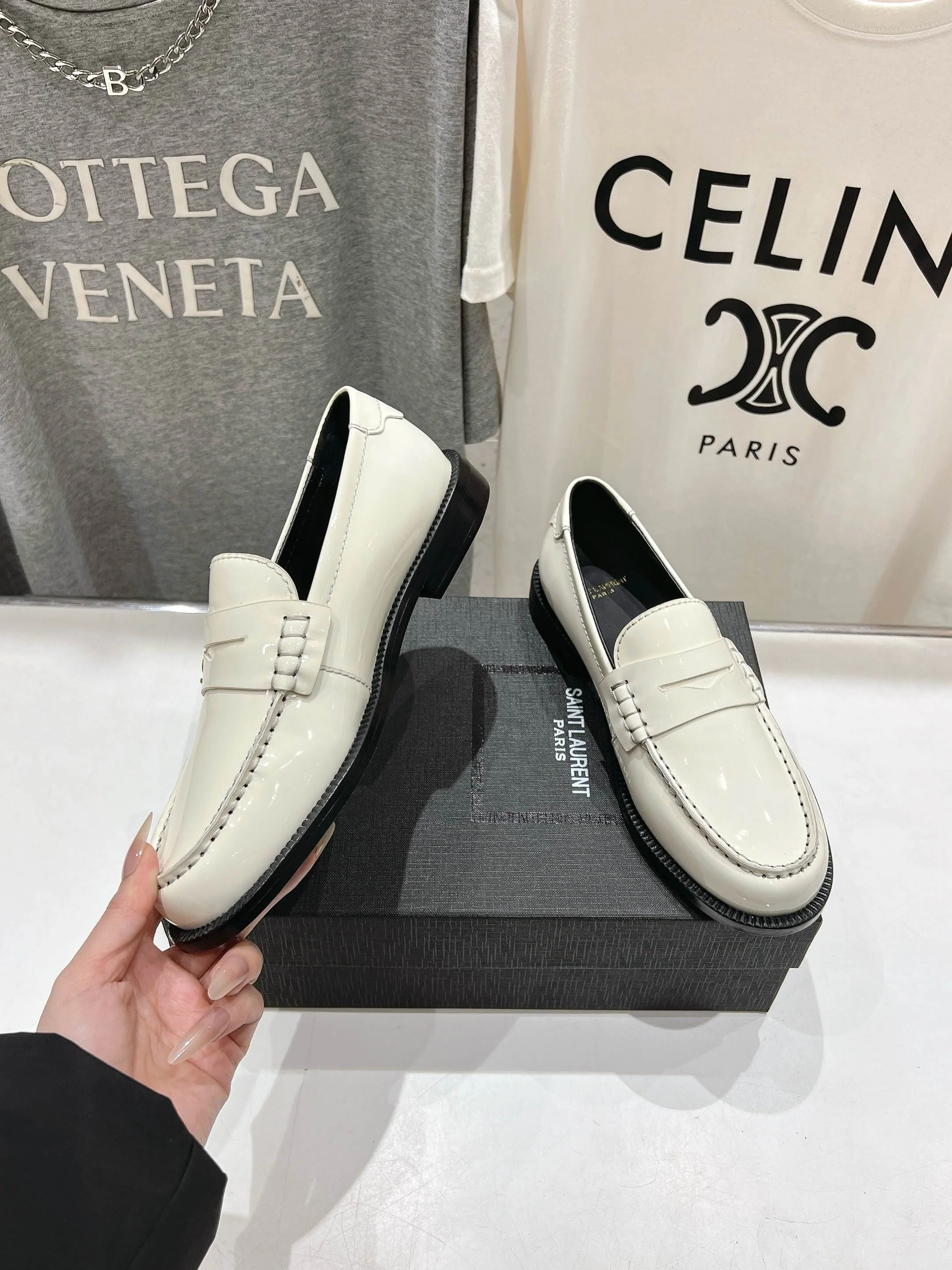 Ysl Shoes Snug 5604