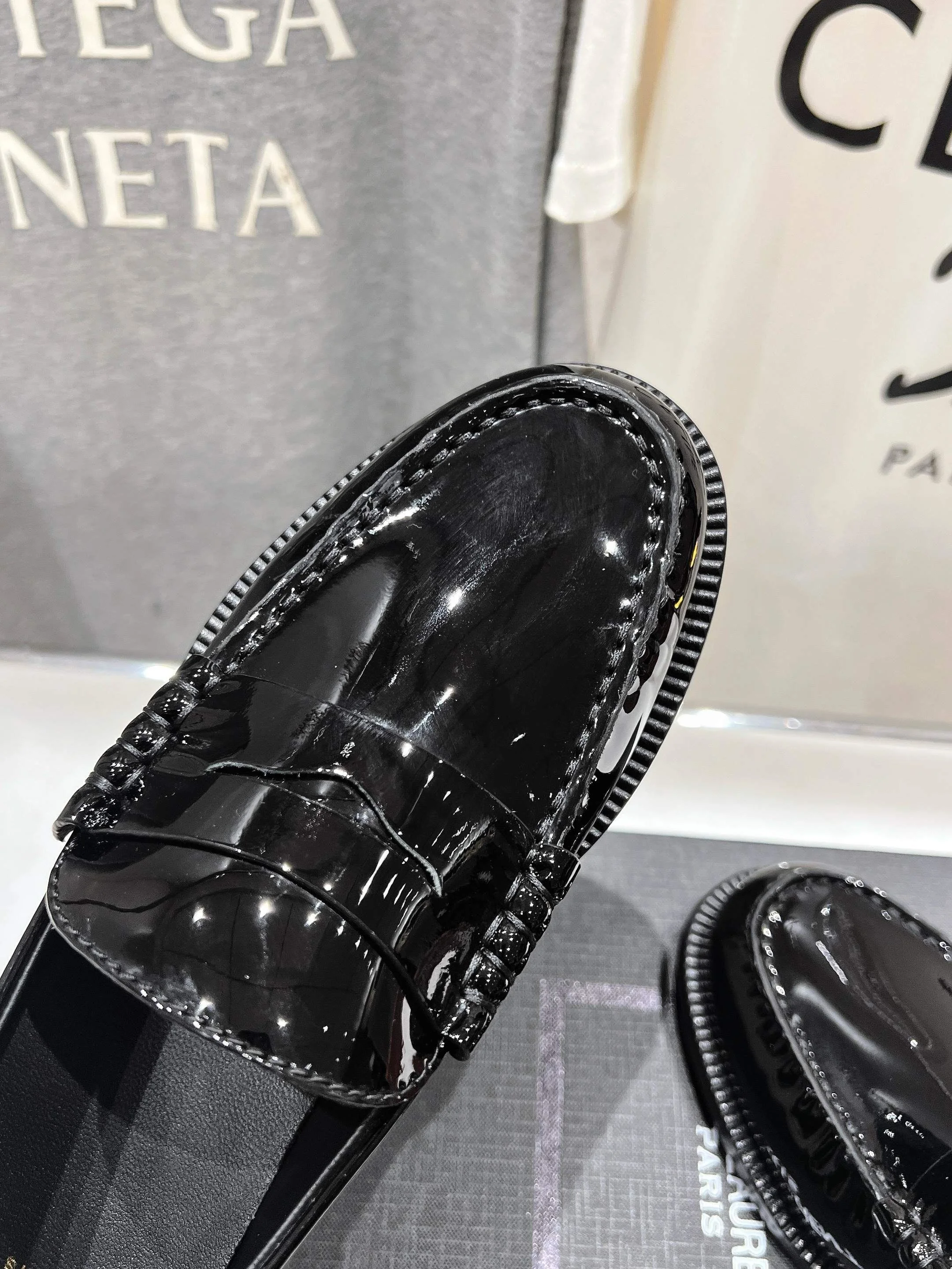 HighQuality Ysl Shoes 5602