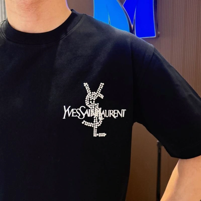 UrbanChic Ysl T-Shirts 158002